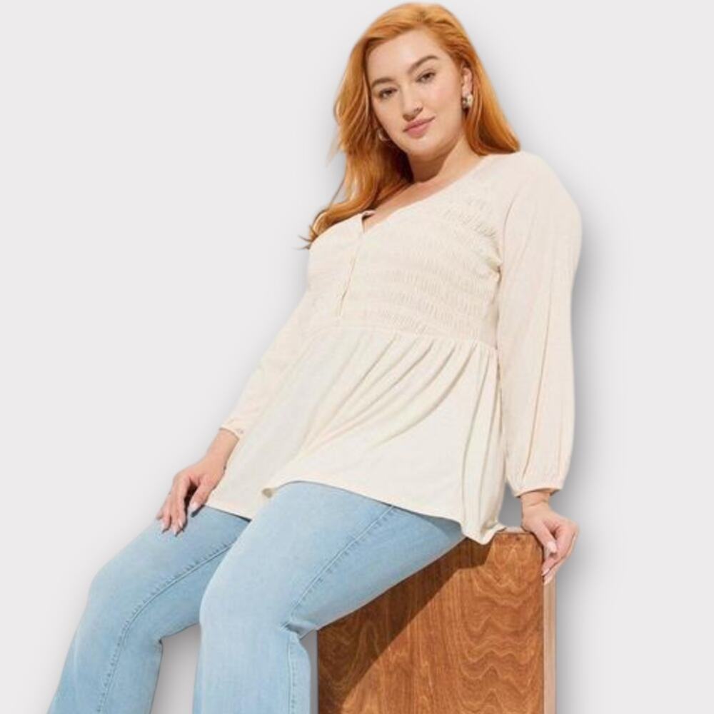 NWT torrid texture jersey raglan smocked Henley babydoll top cream plus size 4X